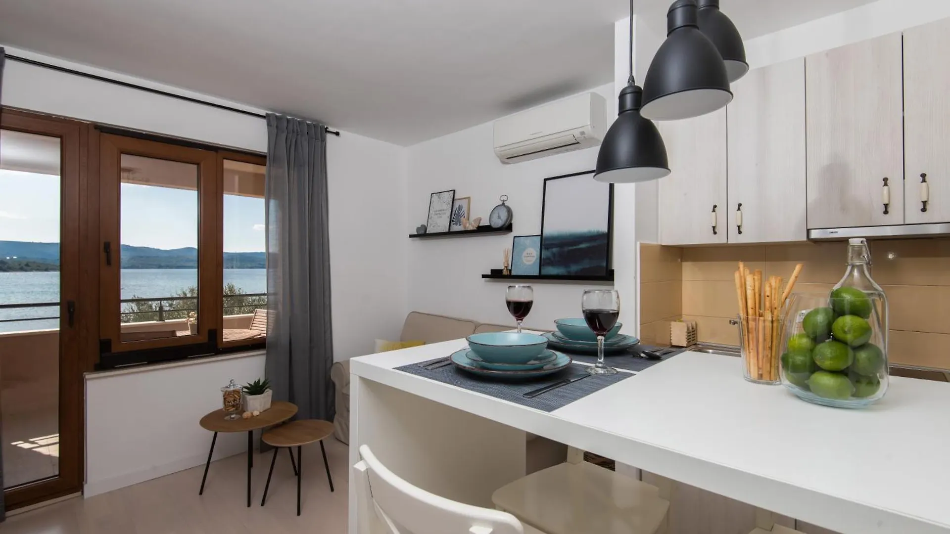 Bonamare Apartments II Turanj